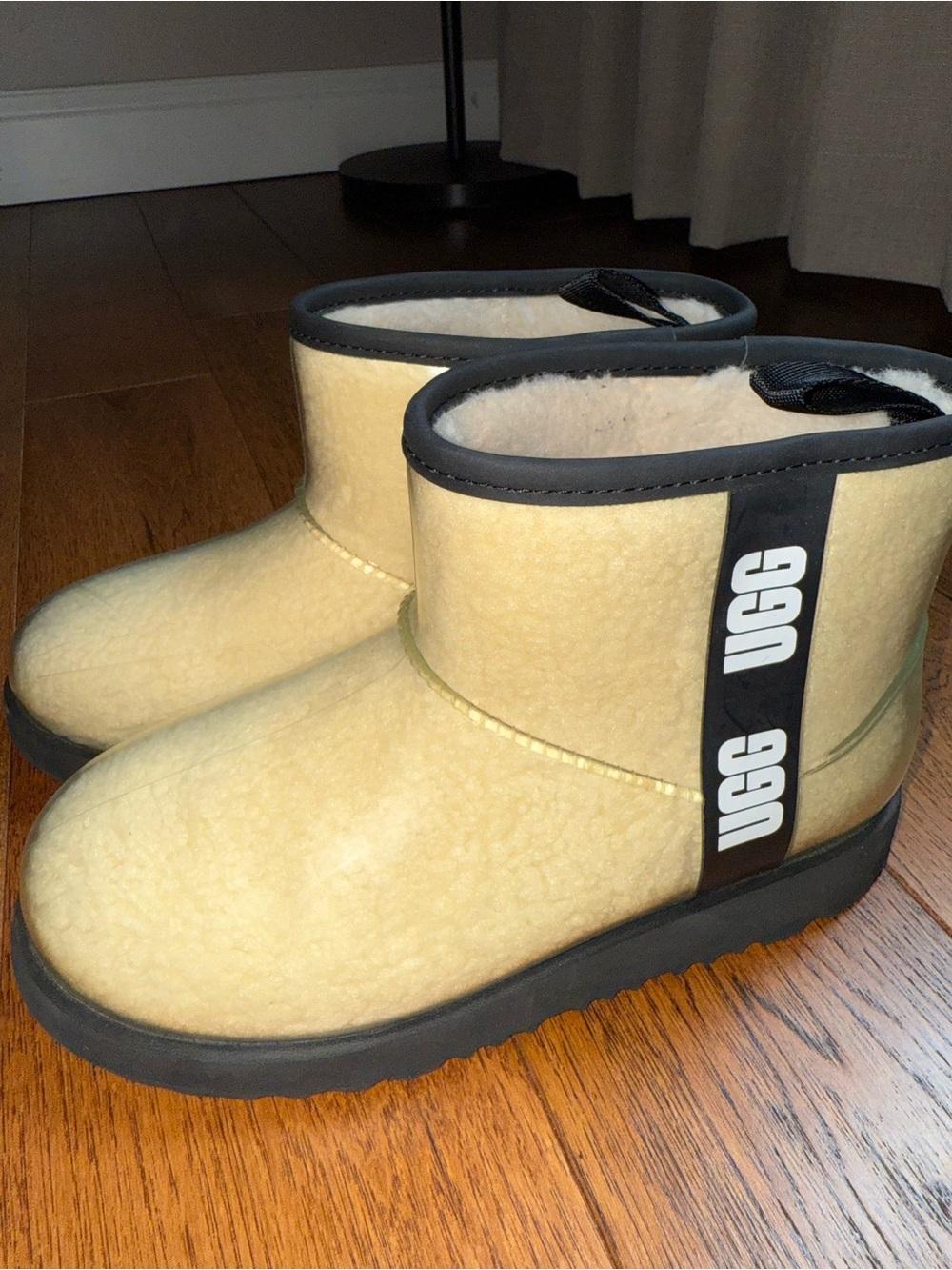 UGG Kids Pale Yellow Shearling Rain Boot - Picture 10 of 13